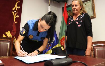 Cintia Hernández toma posesión como nueva agente de la Policía Local de Tacoronte