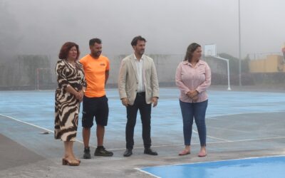 En marcha la construcción de una pista multideporte en la urbanización La Atalaya